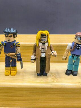 Marvel Minimates - Nerd Peter Parker Exclusive, Ultimate Wolverine & Sabretooth